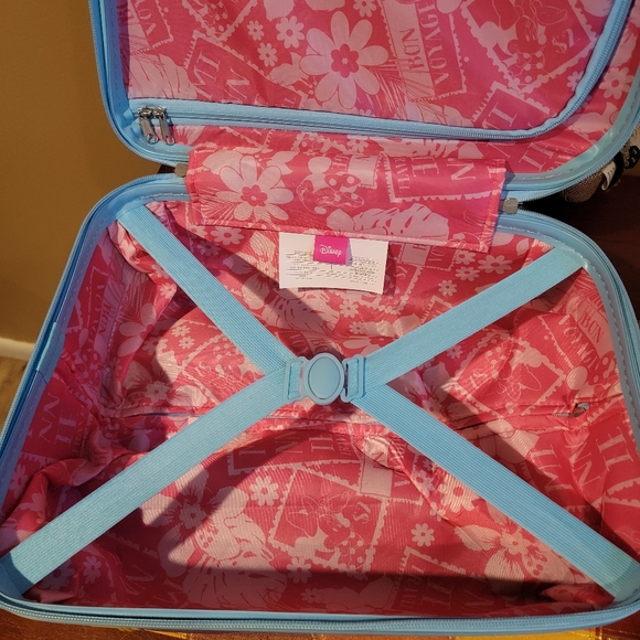 Minnie Mouse Carry-On Luggage - Picture 5 of 13